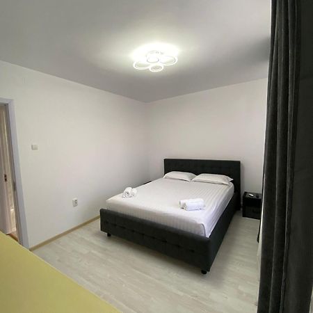 Sorinaapartament Targu Neamt Exteriér fotografie