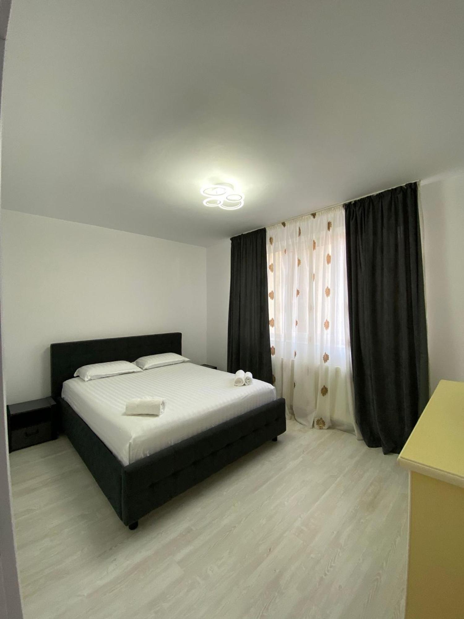 Sorinaapartament Targu Neamt Exteriér fotografie